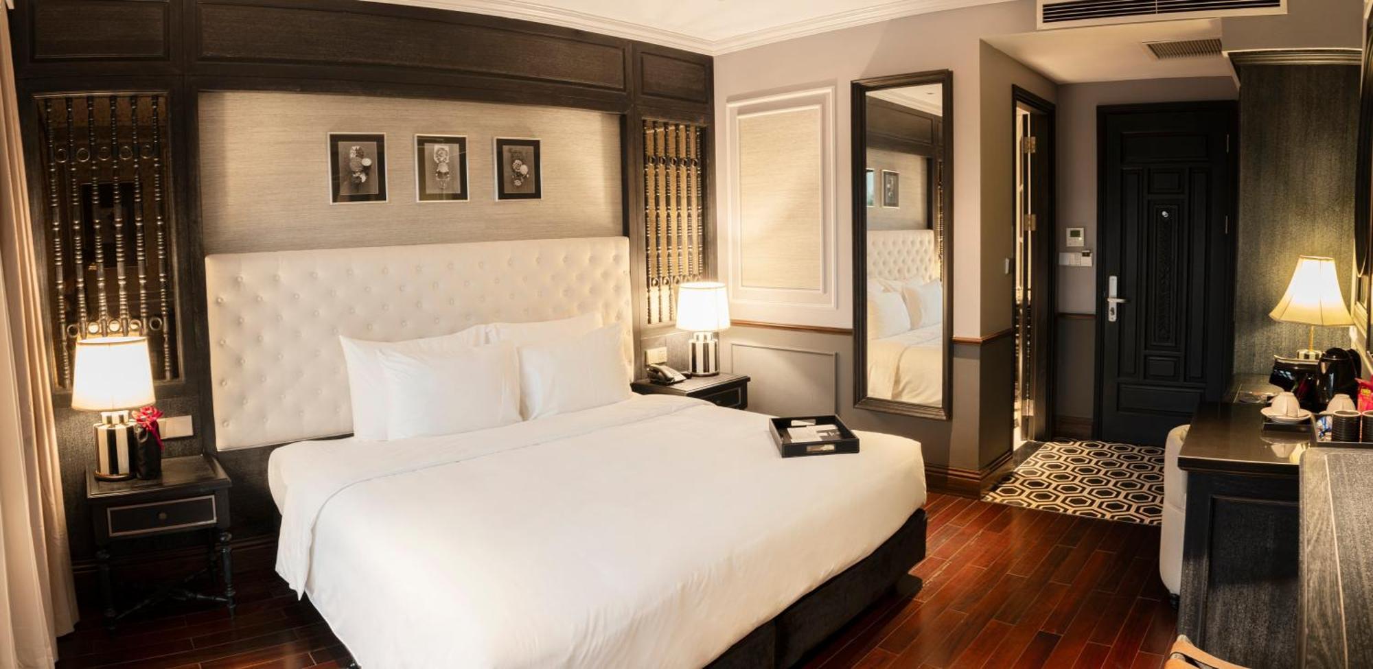 Hotel La Sinfonia Citadel And Hanoi